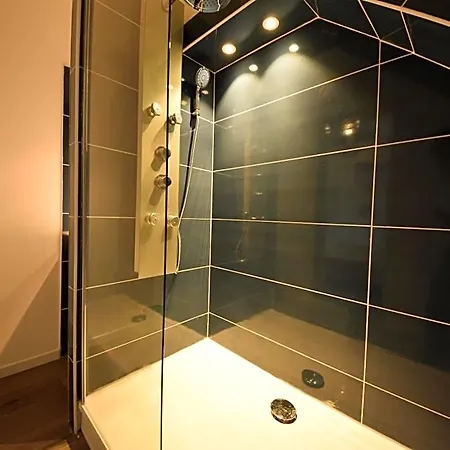 Couette-café D'hotes Lorengrain 4*